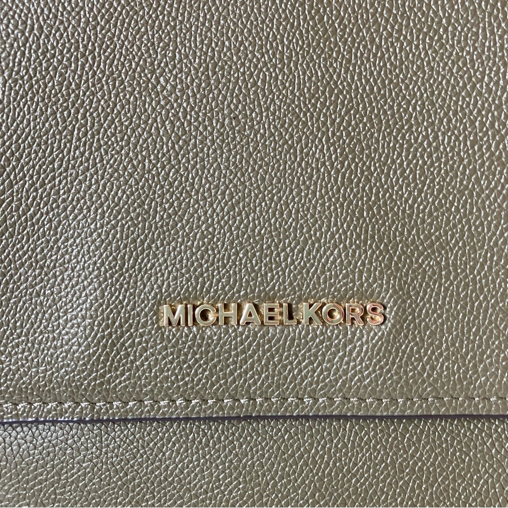 Michael Kors Hayes Medium Leather Backpack in Olive Green - Picture 2 of 9